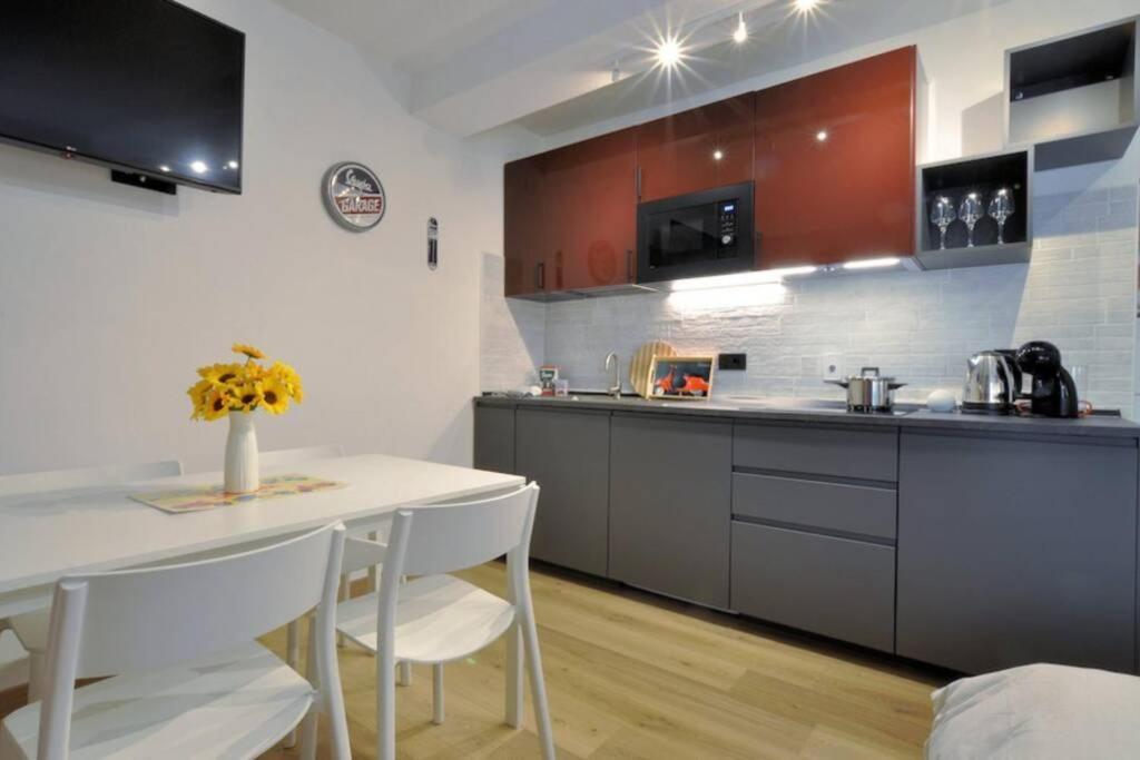 Special 10 - Comfort And Style In The Heart Of Historic Turin Center Eksteriør bilde